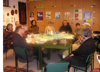 Foto Gesprächsrunde mit dem Leiter der Brücke, Pfr. Gloel